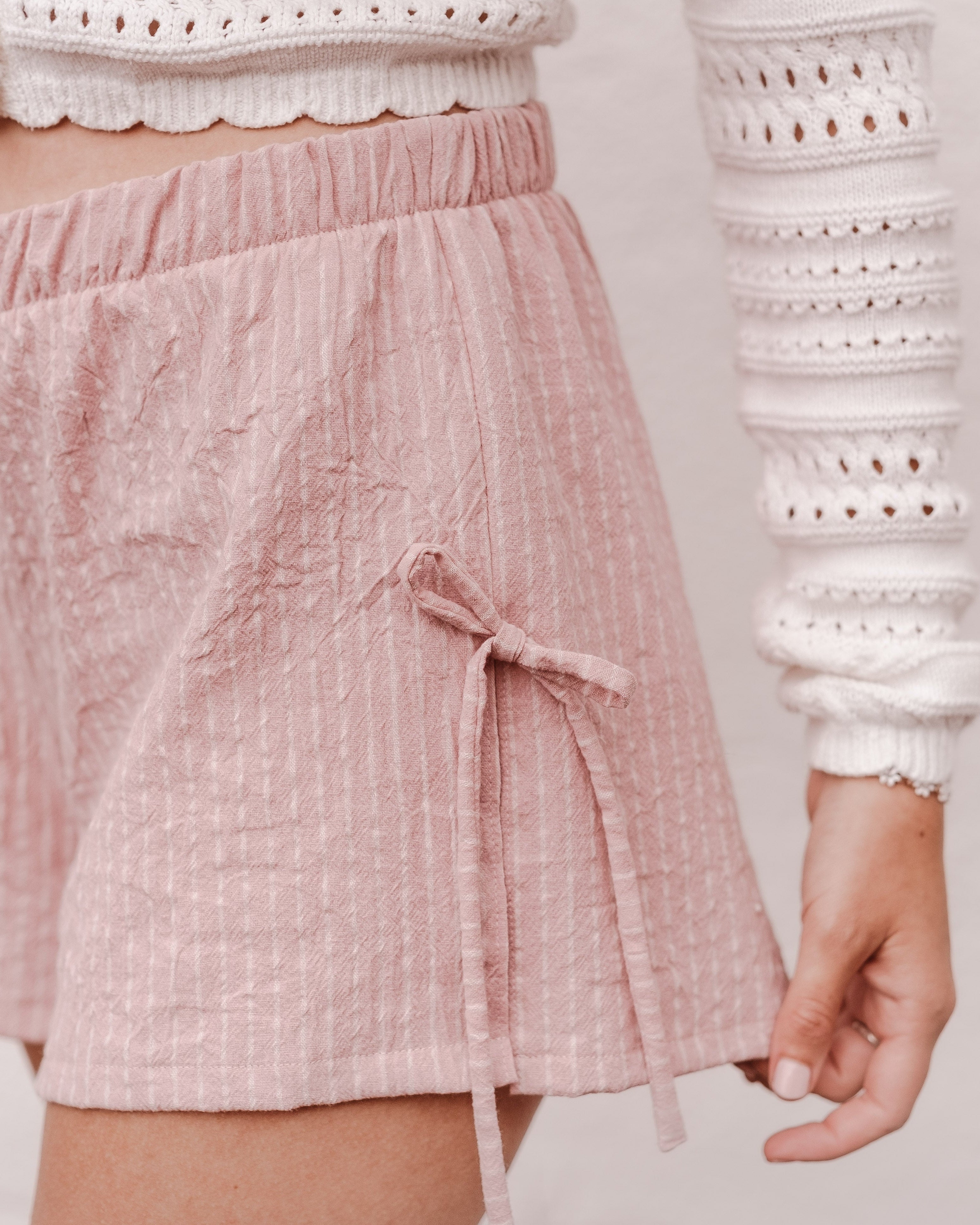 Süße Sommershorts nähen für Anfänger mit Gummibund und Schleife